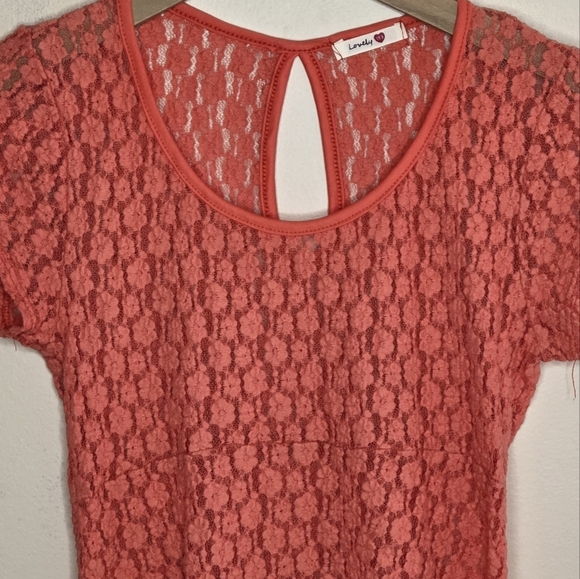 Lovely 153 | Coral Orange Lace Unlined High-Low Tunic Top Size Small - Picture 2 of 8